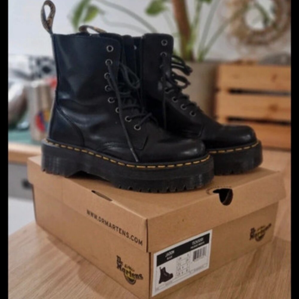 Dr. martens